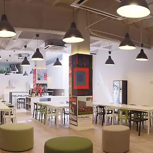  Hostel Hola Eixample Spanien